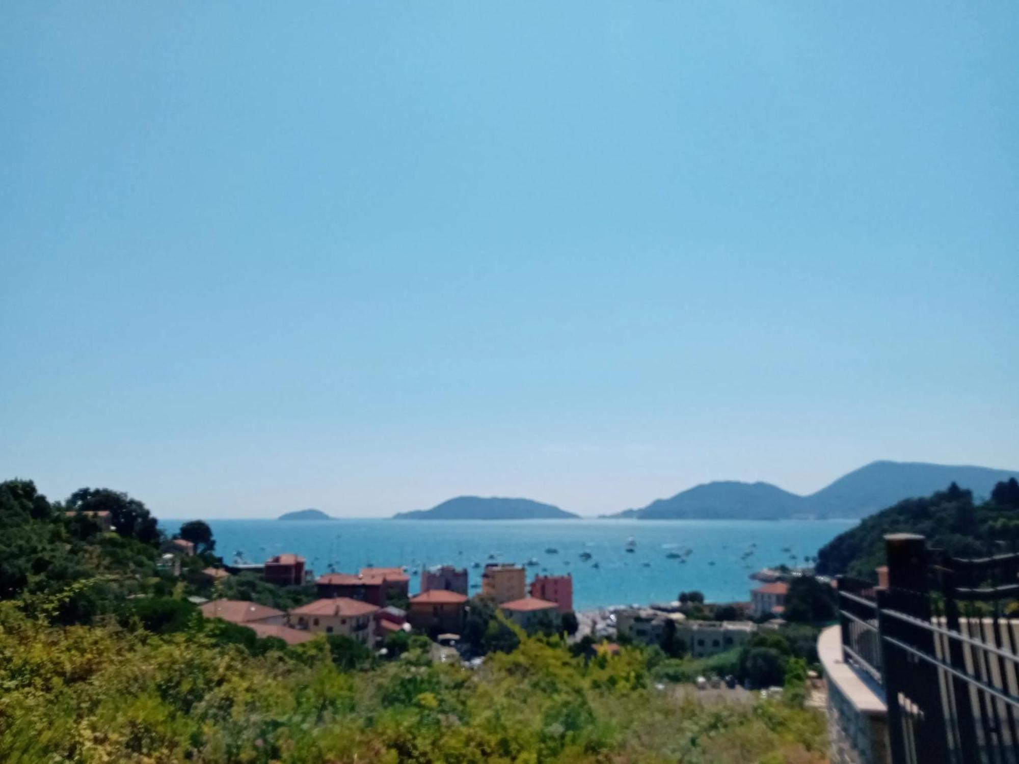 Comfortable Apartment With Sea View In Falcinello ภายนอก รูปภาพ