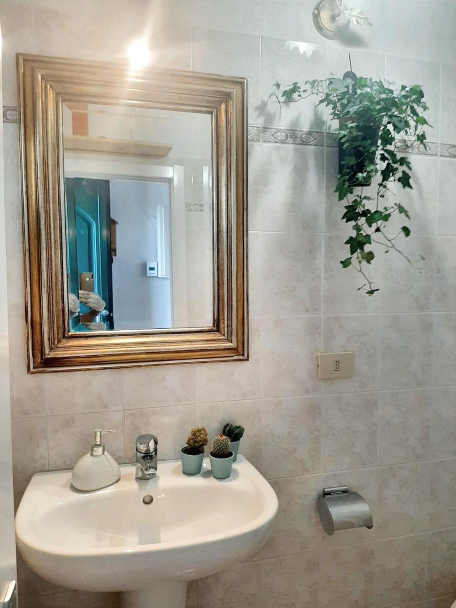 Comfortable Apartment With Sea View In Falcinello ภายนอก รูปภาพ